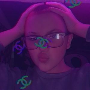 Meet your Posher, Eden